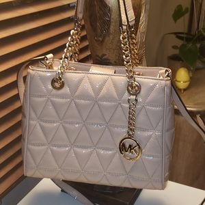 Michael kors hand bag